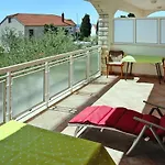 Daire Sunny Terrace In Biograd Biograd Na Moru