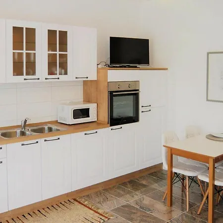 Appartement Sunny Terrace In Biograd *
