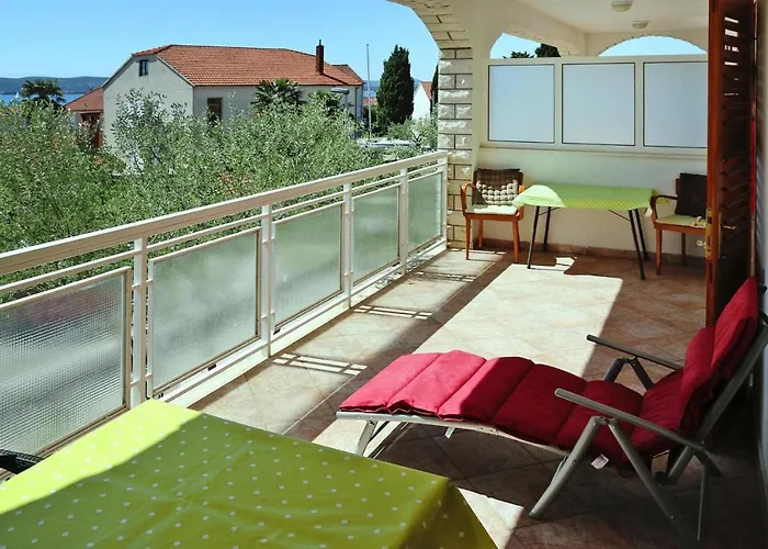 Апартаменты Sunny Terrace Apartment In Biograd Биоград-на-Мору