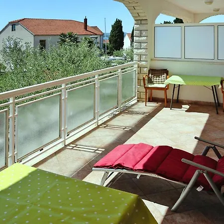 Appartement Sunny Terrace In Biograd Biograd Na Moru