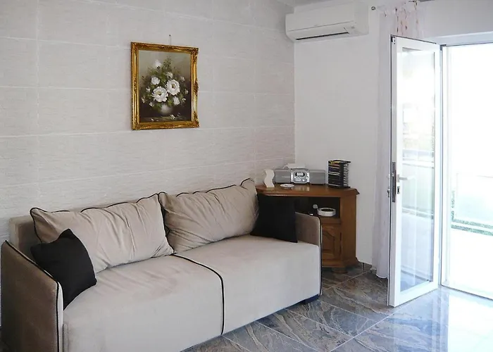 Sunny Terrace Apartment In Biograd Lägenhet Biograd Na Moru